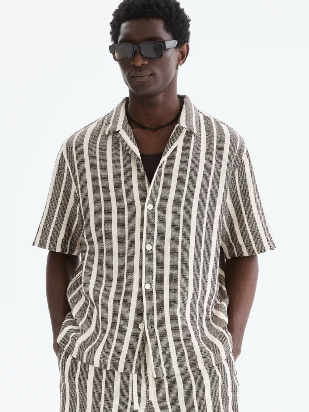 NWT H&M Men’s Short-Sleeve Vertical Stripe Button-Down Shirt - Beige & Brown